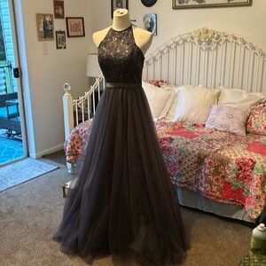 BEAUTIFUL! Charcoal gray dress.